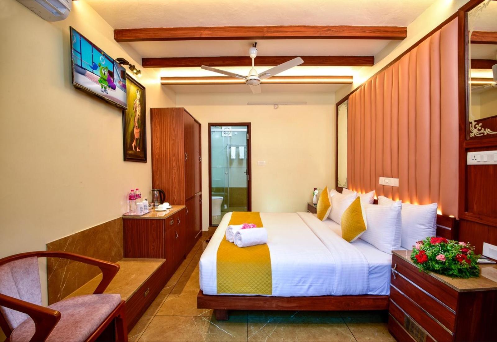 Krishnatheeram Ayur Holy Beach Resorts Varkala Exterior foto