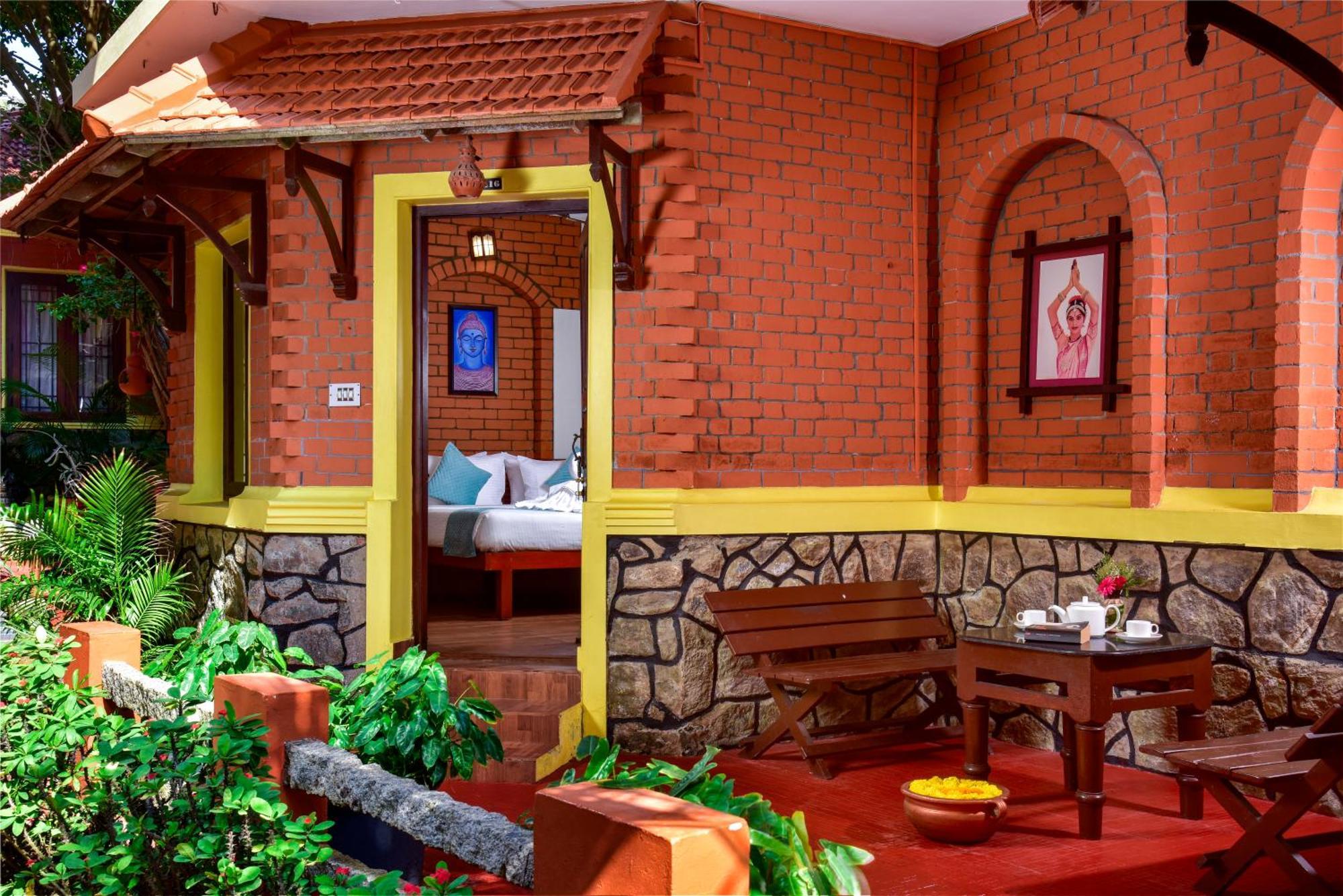 Krishnatheeram Ayur Holy Beach Resorts Varkala Exterior foto